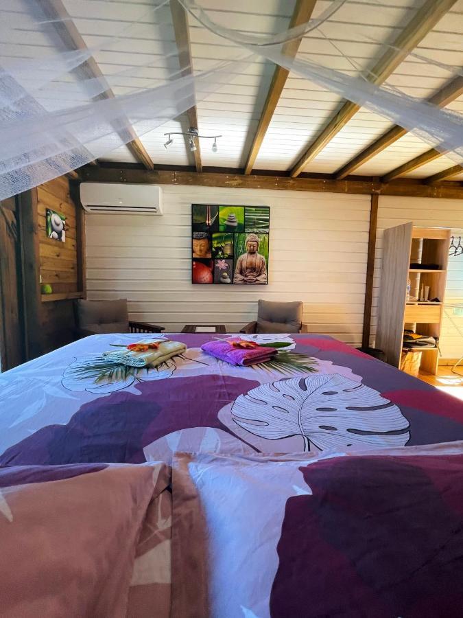 Gites Les Lodges Des Hauts De Десе Екстериор снимка