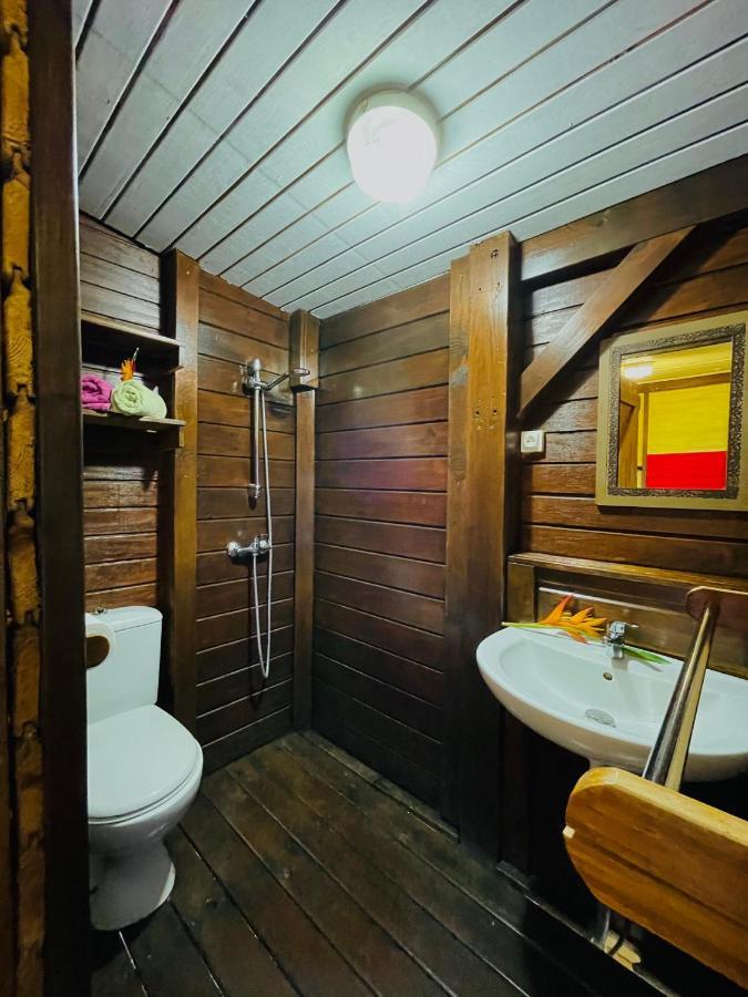 Gites Les Lodges Des Hauts De Десе Екстериор снимка